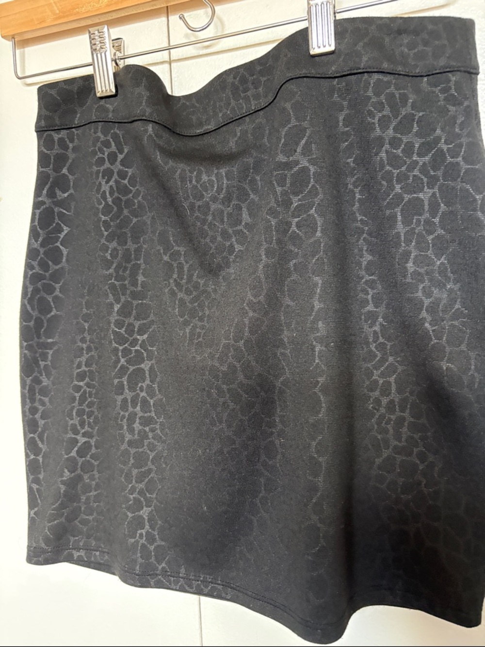Forever 21 Black Subtle Animal-Print A-Line Skirt